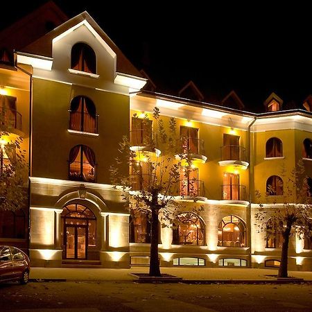 Hotel Chinar Hisarya Eksteriør billede