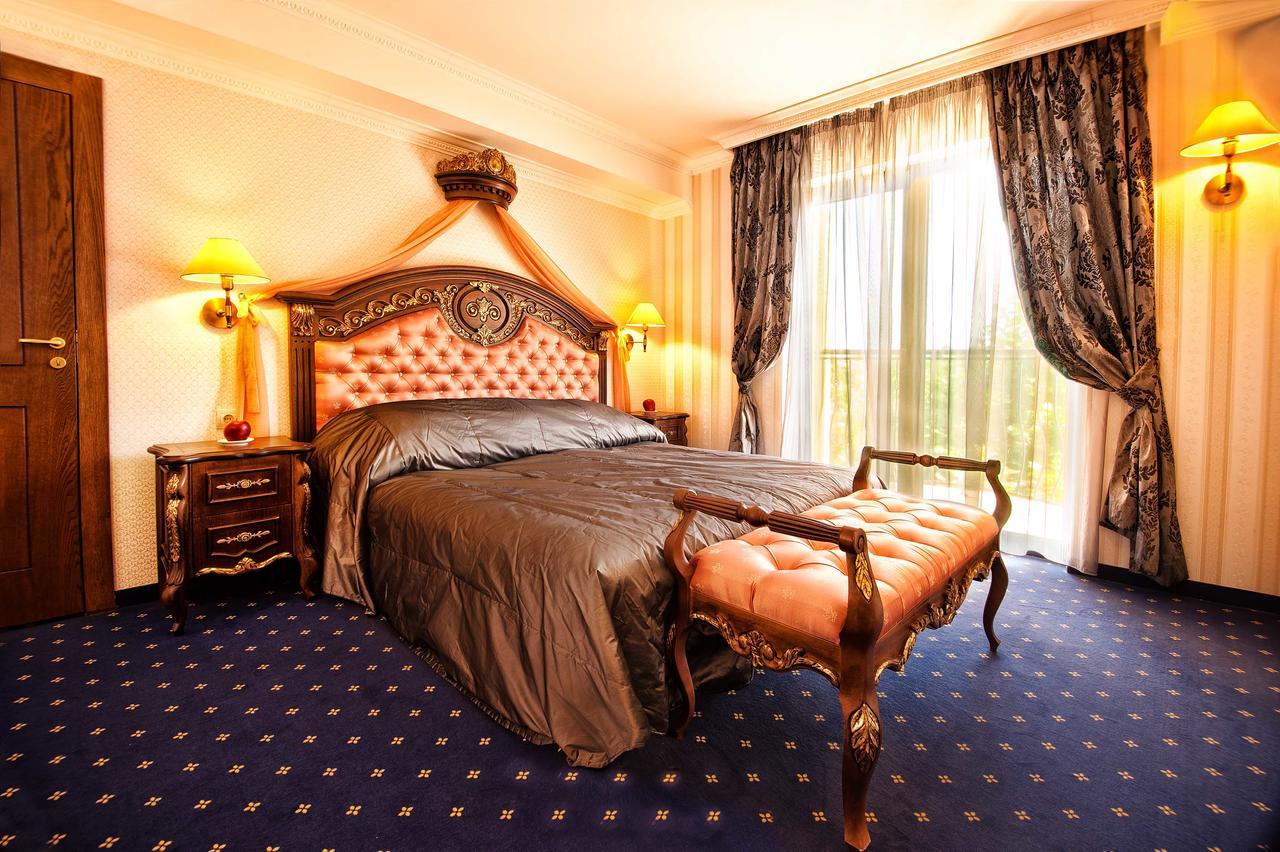 Hotel Chinar Hisarya Eksteriør billede