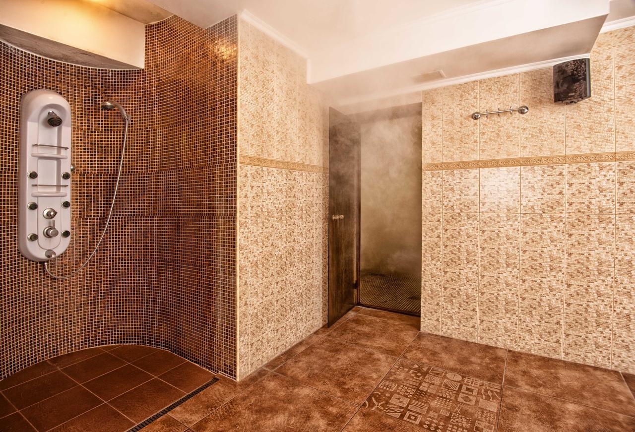 Hotel Chinar Hisarya Eksteriør billede